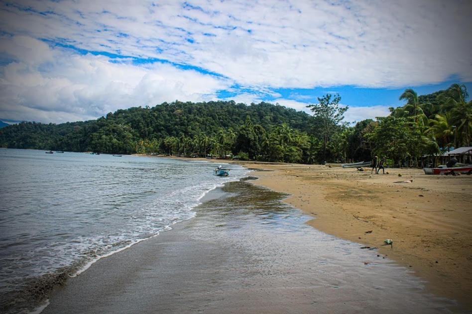 Refugio Mr Jerry Eco Bahia Solano